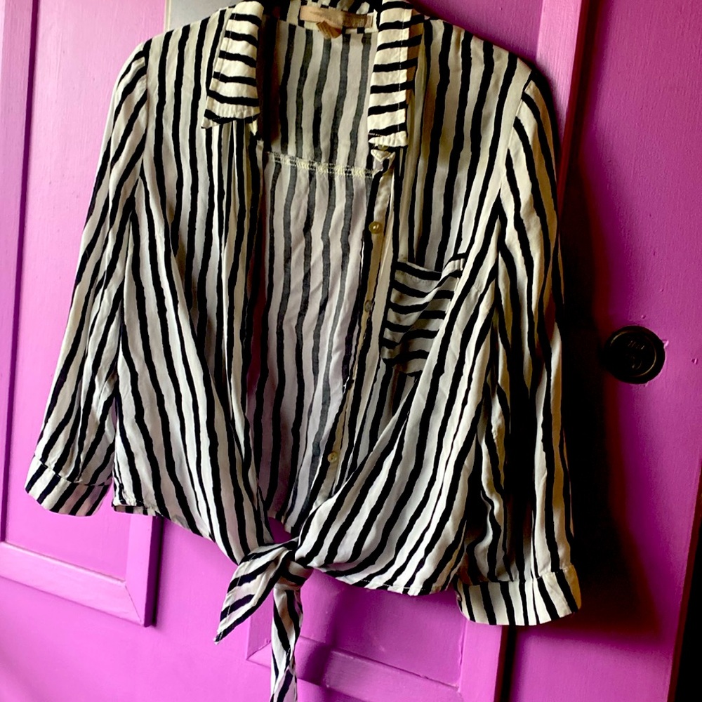 black and white striped blouse side pocket